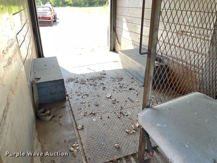 image for item ME9888 1979 Chevrolet Step Van 20  delivery van