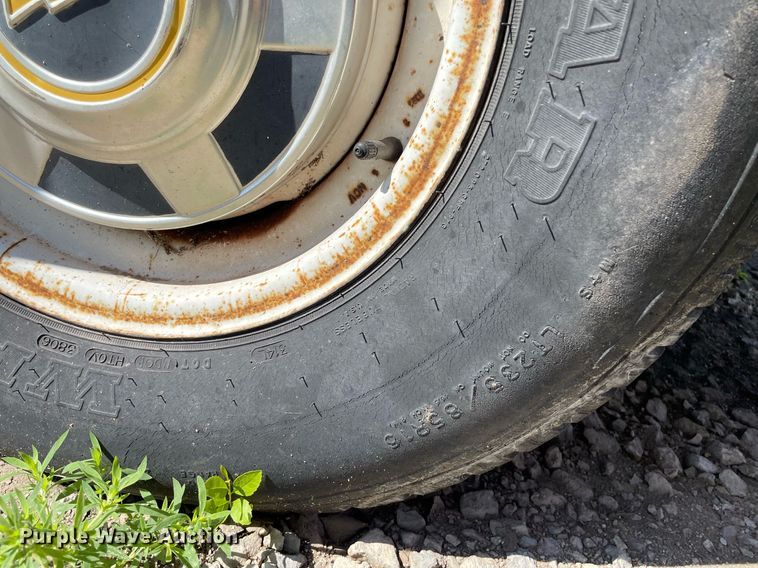 image for item ME9888 1979 Chevrolet Step Van 20  delivery van