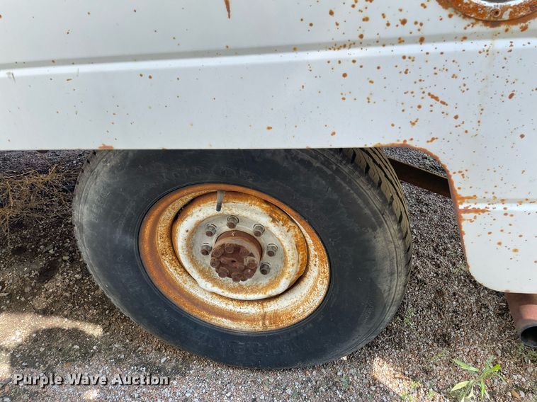 image for item ME9888 1979 Chevrolet Step Van 20  delivery van