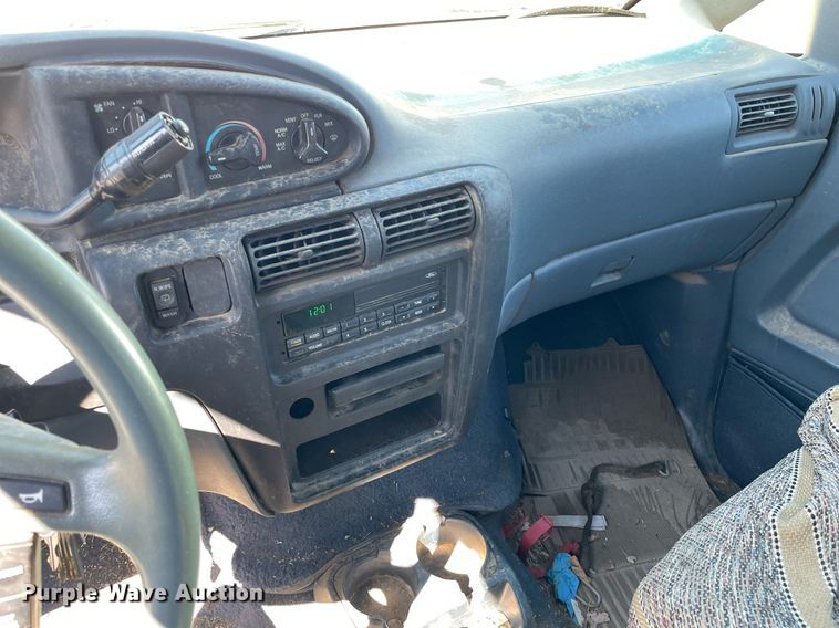 image for item ME9889 1997 Ford Aerostar  van