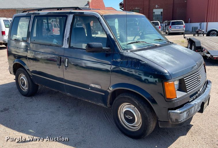 image for item ME9891 1991 Chevrolet Astro  van