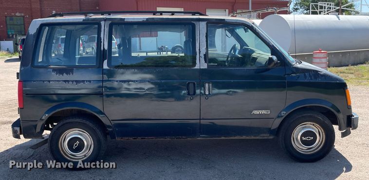 image for item ME9891 1991 Chevrolet Astro  van