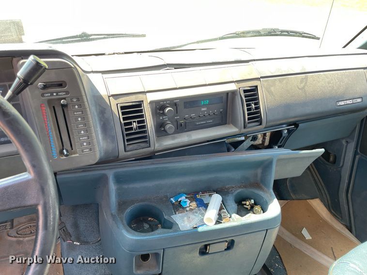 image for item ME9891 1991 Chevrolet Astro  van