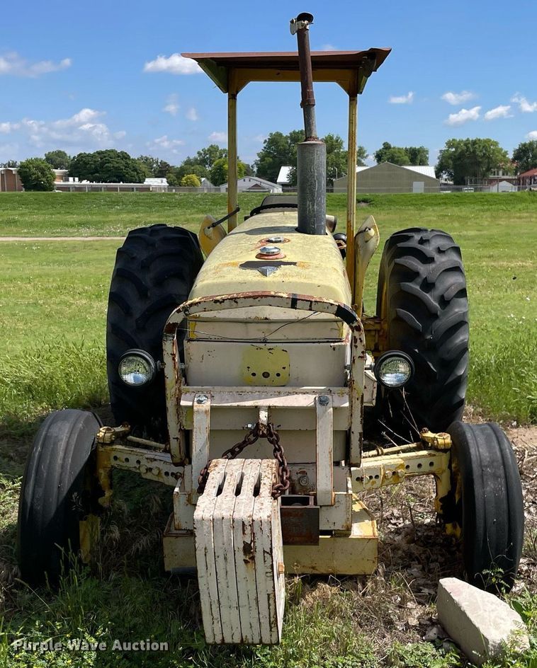 image for item ME9895 1980 John Deere 2640A  tractor