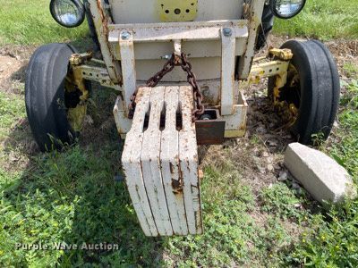 image for item ME9895 1980 John Deere 2640A  tractor