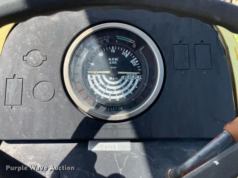 image for item ME9895 1980 John Deere 2640A  tractor