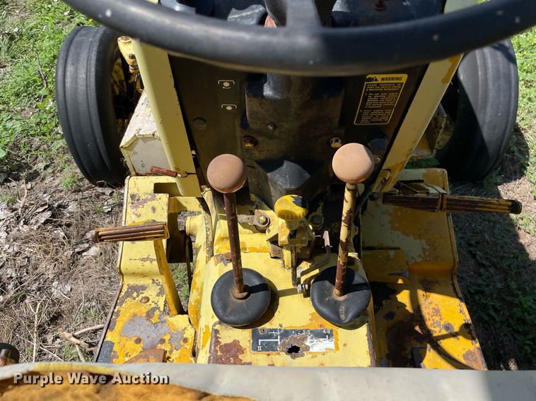 image for item ME9895 1980 John Deere 2640A  tractor