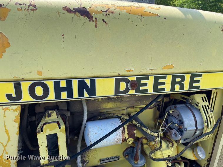 image for item ME9895 1980 John Deere 2640A  tractor