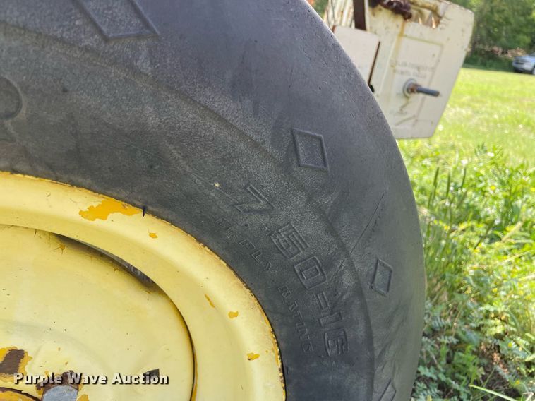 image for item ME9895 1980 John Deere 2640A  tractor