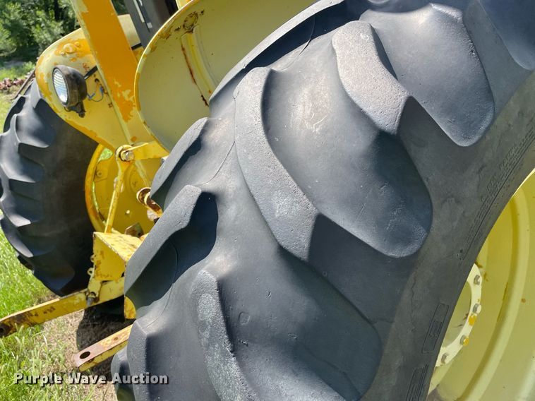 image for item ME9895 1980 John Deere 2640A  tractor