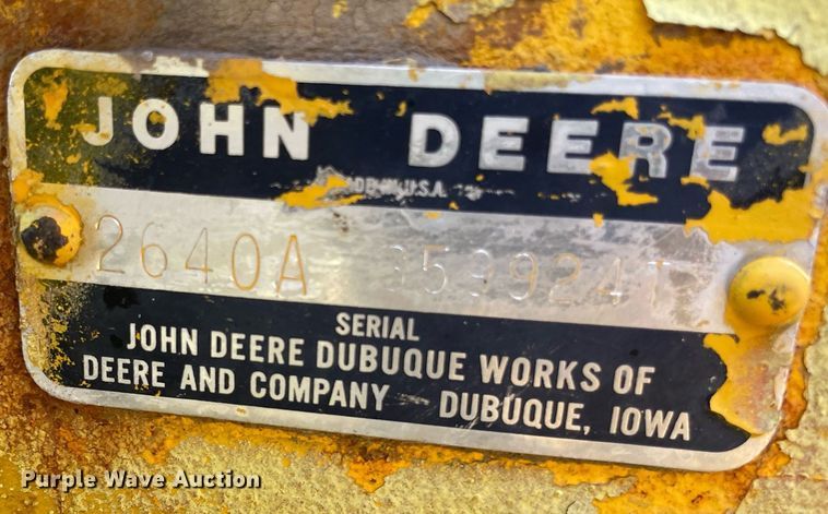 image for item ME9895 1980 John Deere 2640A  tractor