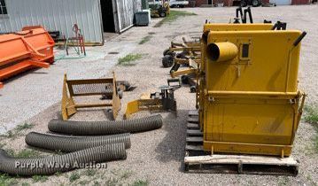 image for item ME9897 (2) Hustler Super Z ZTR lawn mowers