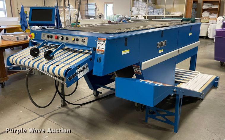 image for item ME9902 Chicago Dryer Company Air Chicago XL  laundry folder