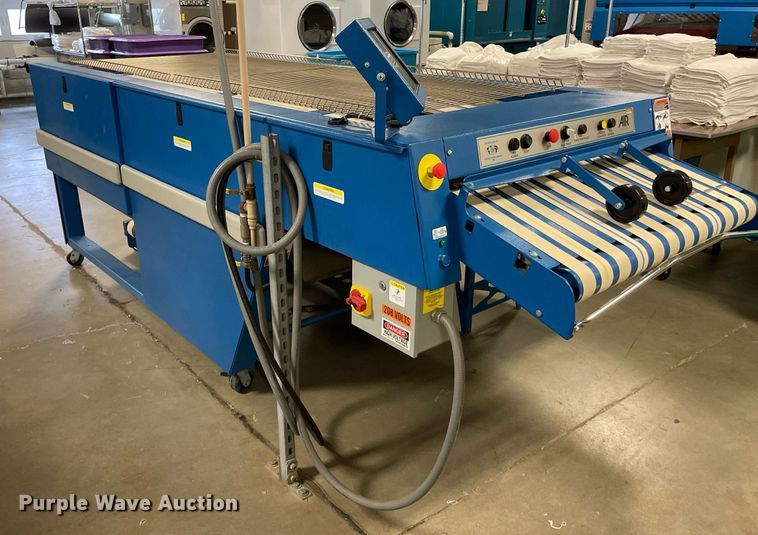 image for item ME9902 Chicago Dryer Company Air Chicago XL  laundry folder