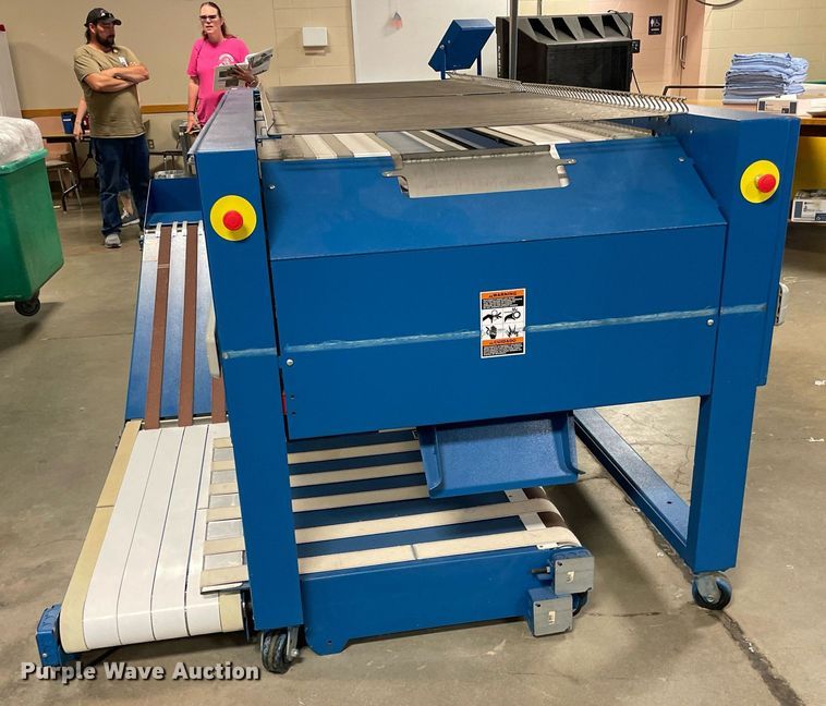 image for item ME9902 Chicago Dryer Company Air Chicago XL  laundry folder