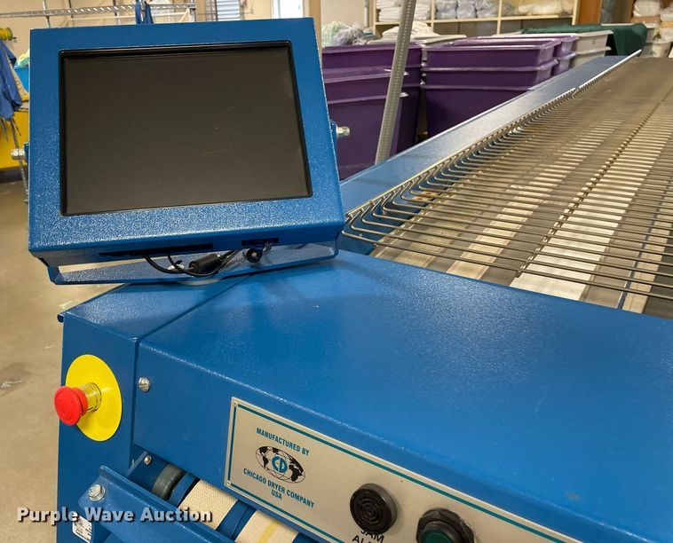 image for item ME9902 Chicago Dryer Company Air Chicago XL  laundry folder