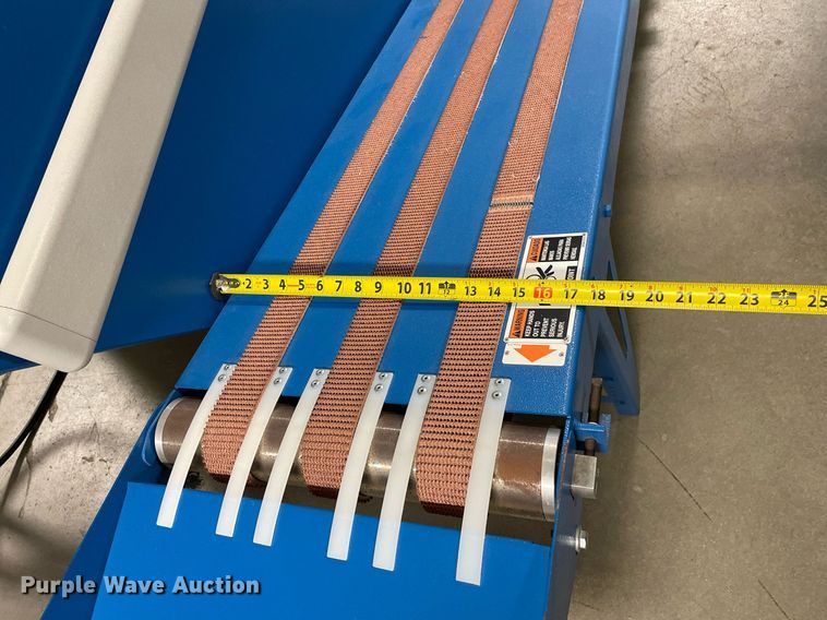 image for item ME9902 Chicago Dryer Company Air Chicago XL  laundry folder