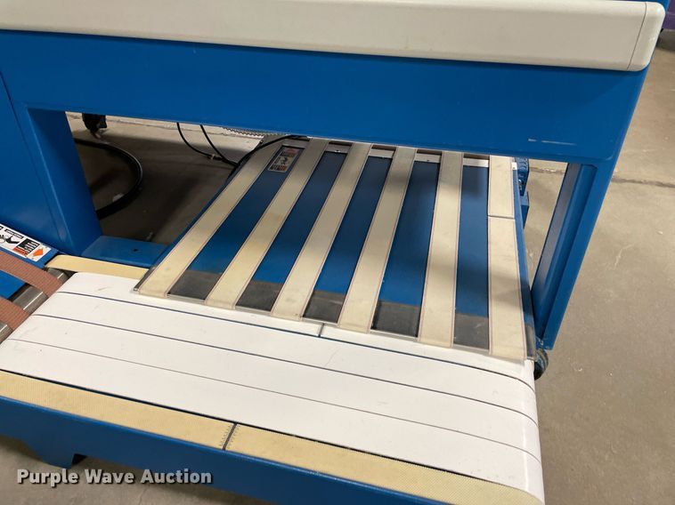 image for item ME9902 Chicago Dryer Company Air Chicago XL  laundry folder