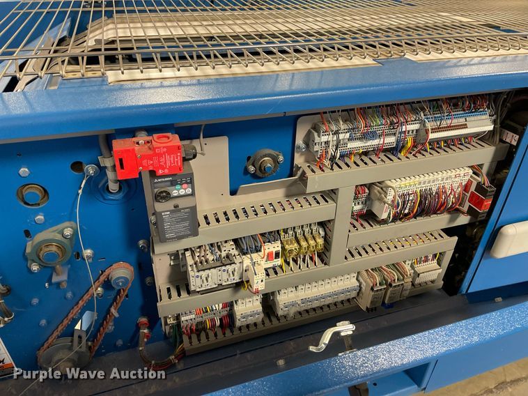 image for item ME9902 Chicago Dryer Company Air Chicago XL  laundry folder