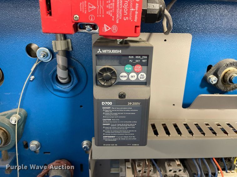 image for item ME9902 Chicago Dryer Company Air Chicago XL  laundry folder