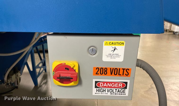 image for item ME9902 Chicago Dryer Company Air Chicago XL  laundry folder