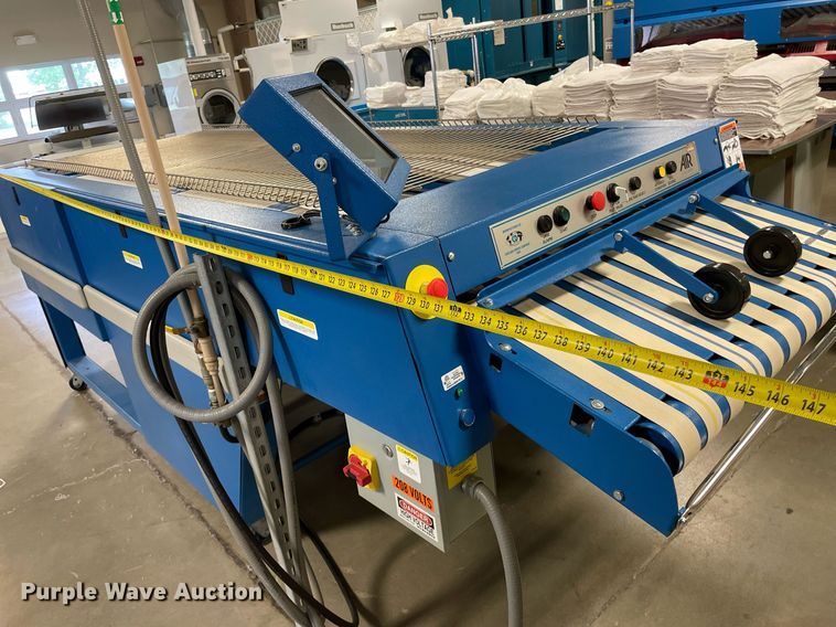 image for item ME9902 Chicago Dryer Company Air Chicago XL  laundry folder