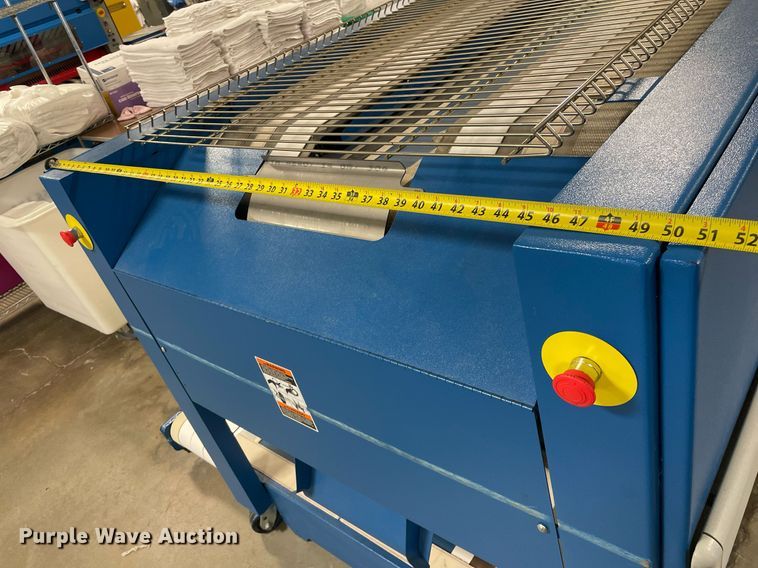 image for item ME9902 Chicago Dryer Company Air Chicago XL  laundry folder