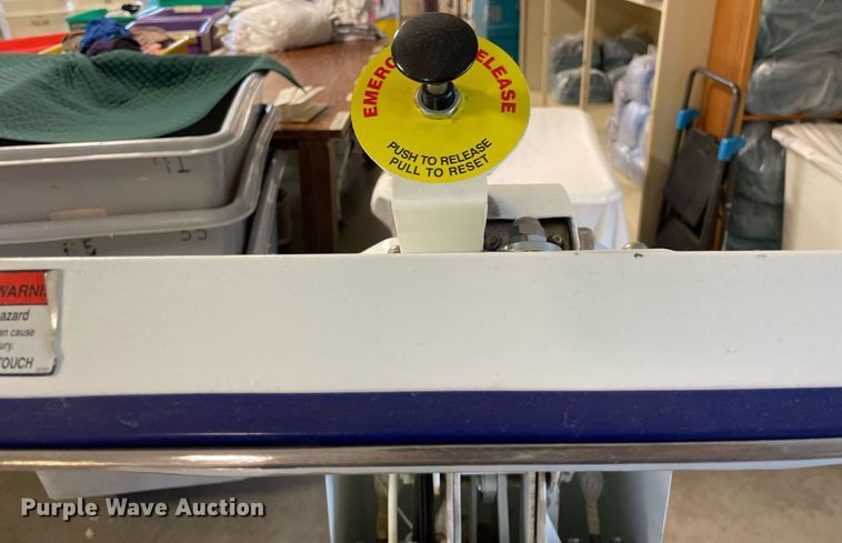 image for item ME9903 (2) Forenta steam press tables