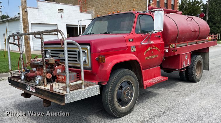 image for item ME9941 1976 Chevrolet C60  tanker fire truck