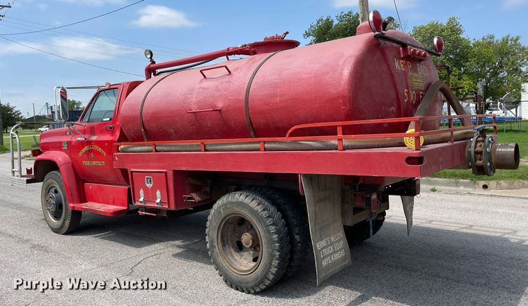 image for item ME9941 1976 Chevrolet C60  tanker fire truck