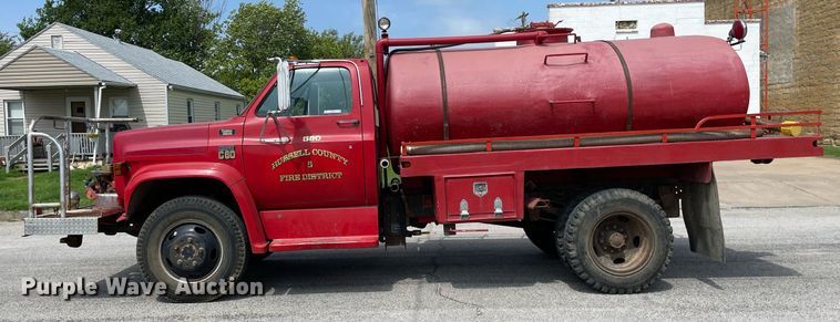 image for item ME9941 1976 Chevrolet C60  tanker fire truck