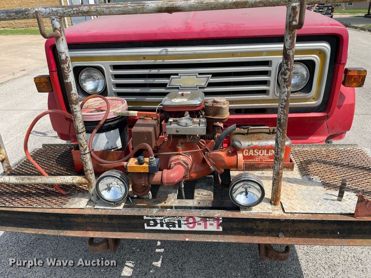 image for item ME9941 1976 Chevrolet C60  tanker fire truck