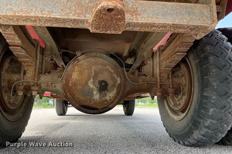 image for item ME9941 1976 Chevrolet C60  tanker fire truck