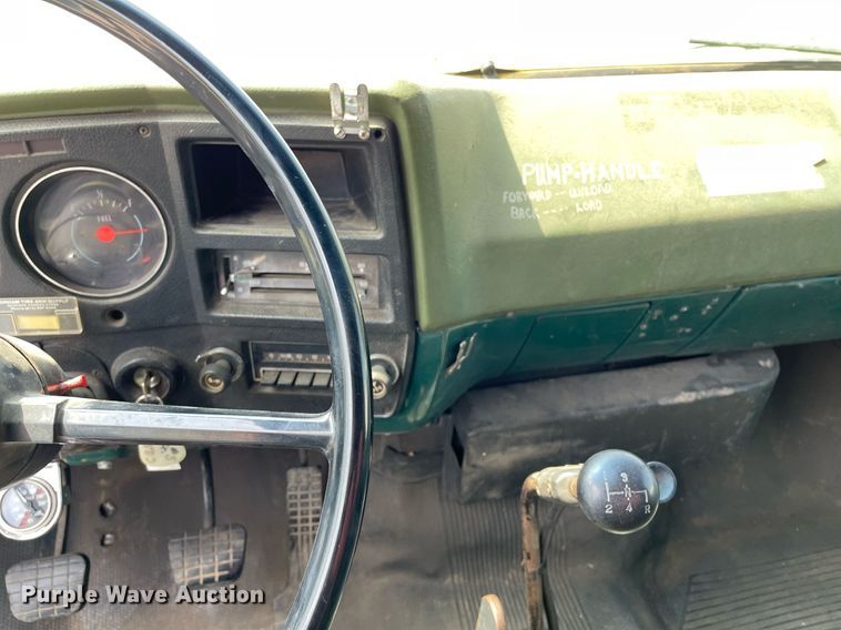 image for item ME9941 1976 Chevrolet C60  tanker fire truck