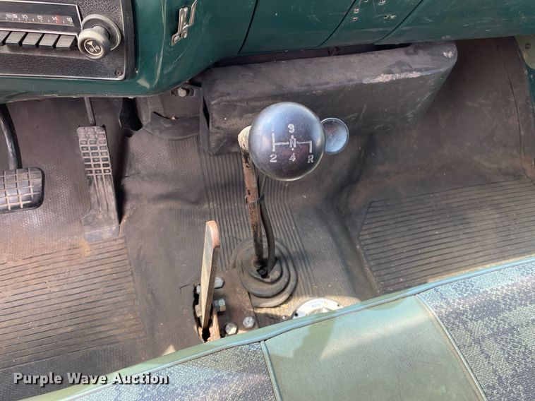 image for item ME9941 1976 Chevrolet C60  tanker fire truck