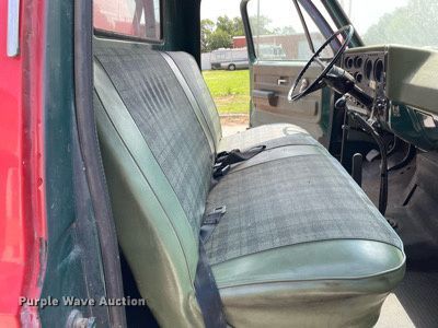 image for item ME9941 1976 Chevrolet C60  tanker fire truck