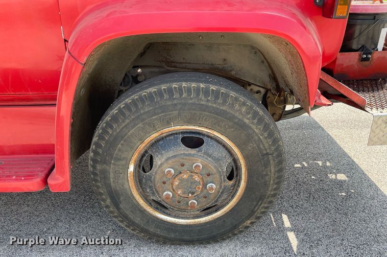 image for item ME9941 1976 Chevrolet C60  tanker fire truck