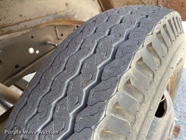 image for item ME9941 1976 Chevrolet C60  tanker fire truck