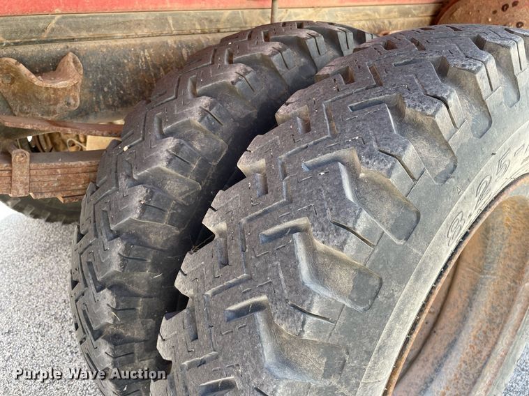 image for item ME9941 1976 Chevrolet C60  tanker fire truck