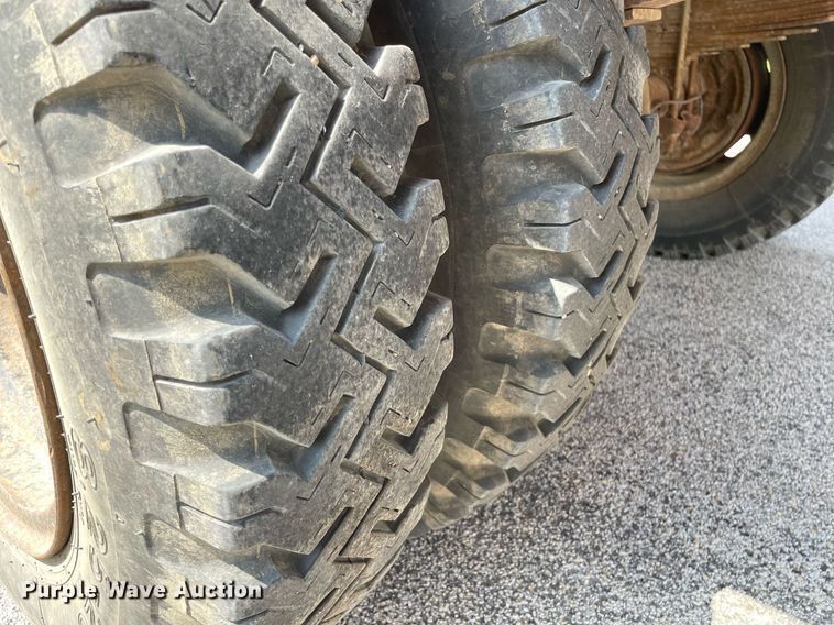 image for item ME9941 1976 Chevrolet C60  tanker fire truck