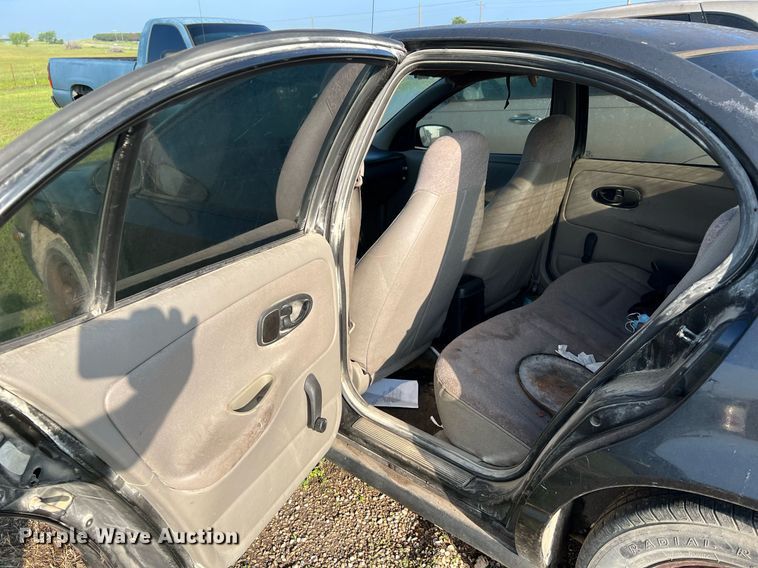 image for item MF9938 2001 Saturn SL1