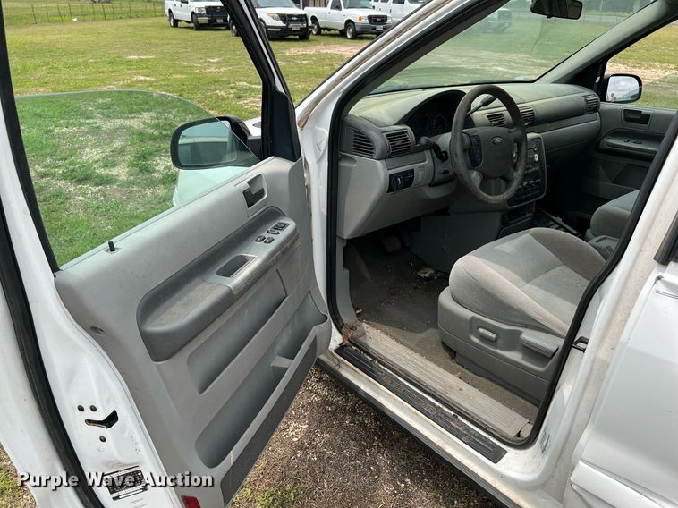 image for item MF9941 2004 Ford Freestar  van