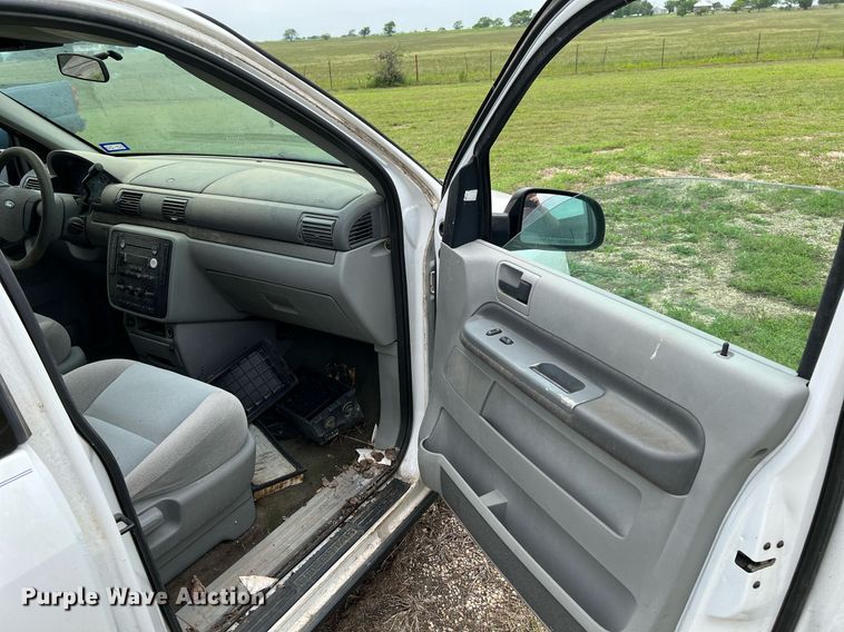 image for item MF9941 2004 Ford Freestar  van