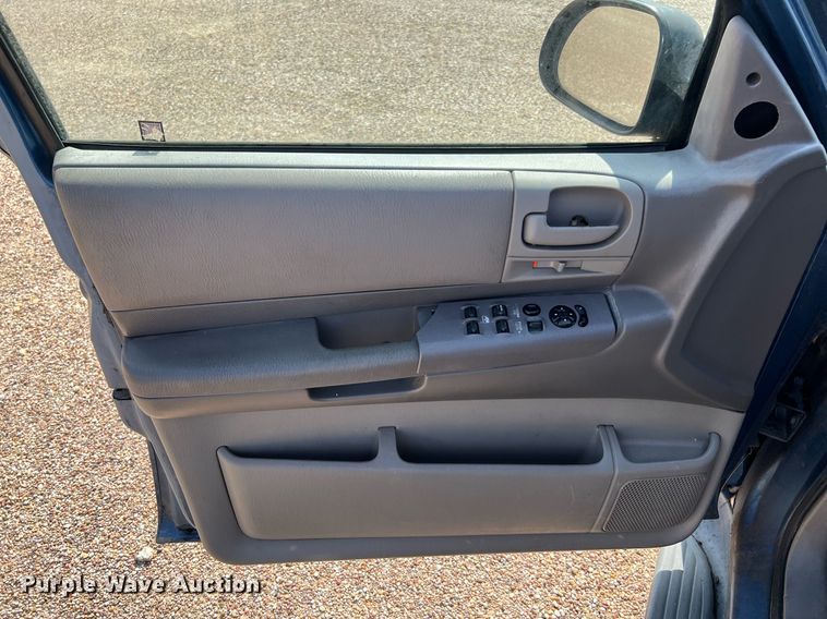 image for item MF9949 2003 Dodge Durango  SUV