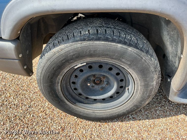 image for item MF9949 2003 Dodge Durango  SUV