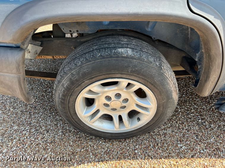 image for item MF9949 2003 Dodge Durango  SUV