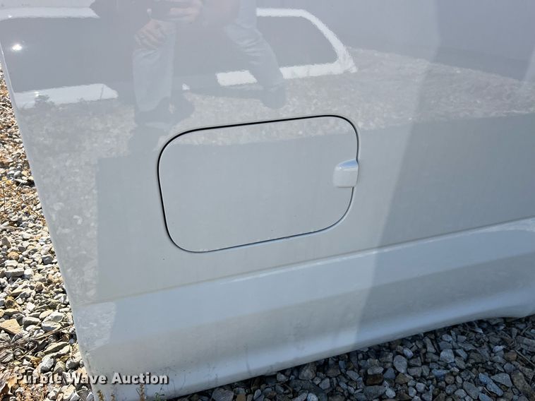 image for item MG9306 Ford F350  pickup truck bed