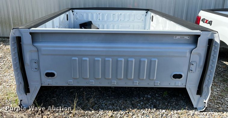 image for item MG9308 Ford F350  pickup truck bed