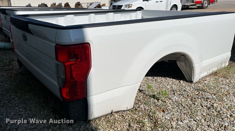 image for item MG9308 Ford F350  pickup truck bed