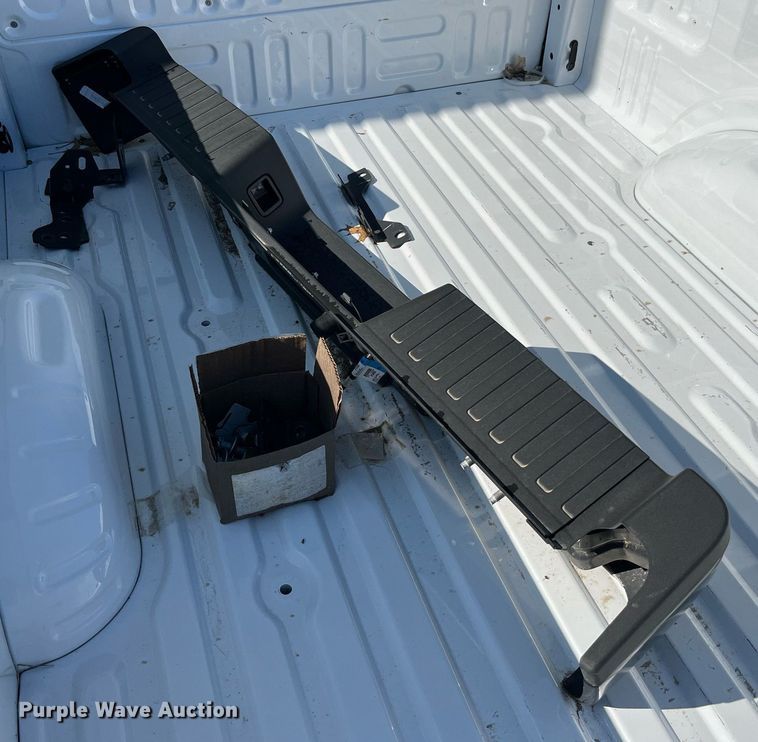 image for item MG9308 Ford F350  pickup truck bed